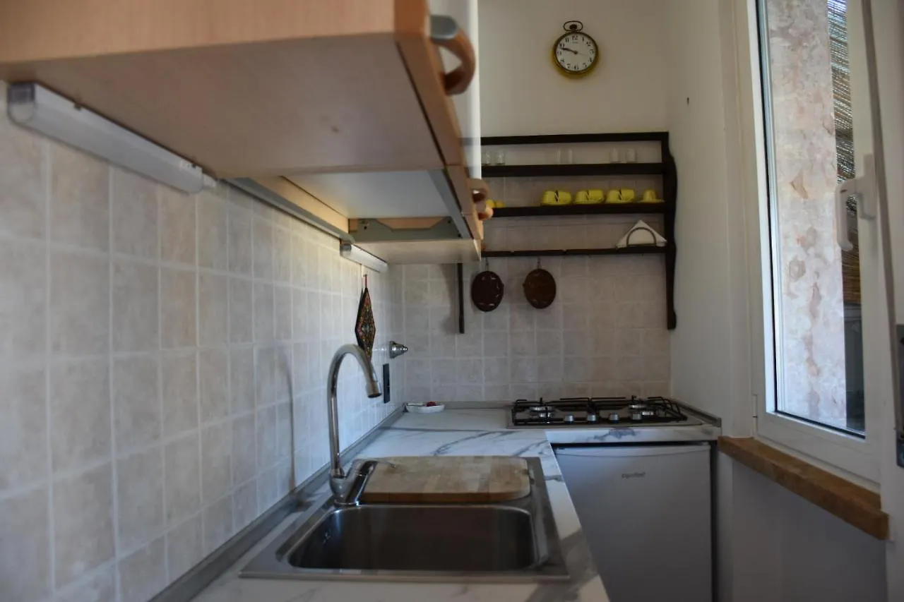 La Huta Apartment Garda  0*, Garda (Verona) Italy