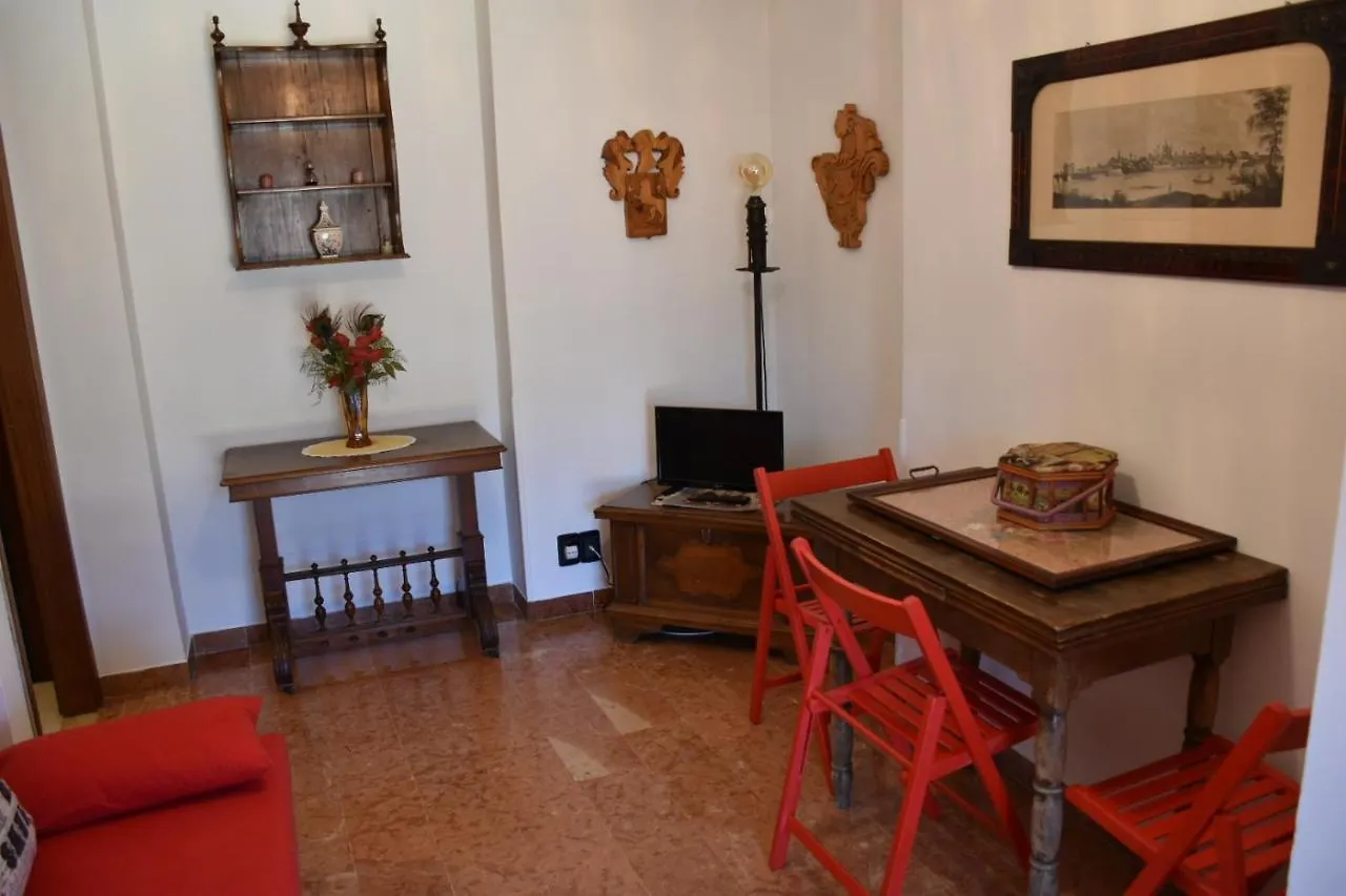 La Huta Apartment Garda   Garda (Verona)